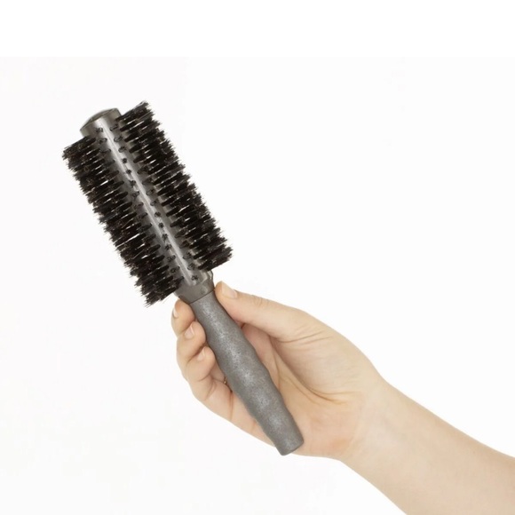 NIB NWT Drybar Full Keg Boar Bristle 2.75” Round Hair Brush Authentic $85+ - Picture 3 of 12